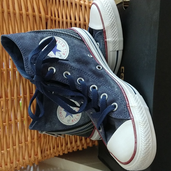 Authentic Converse All Star Blue High- Tops - Picture 1 of 10
